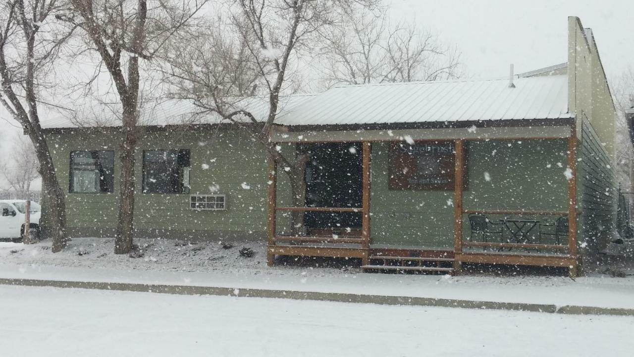 Sagebrush Inn & Suites Broadus Exterior photo
